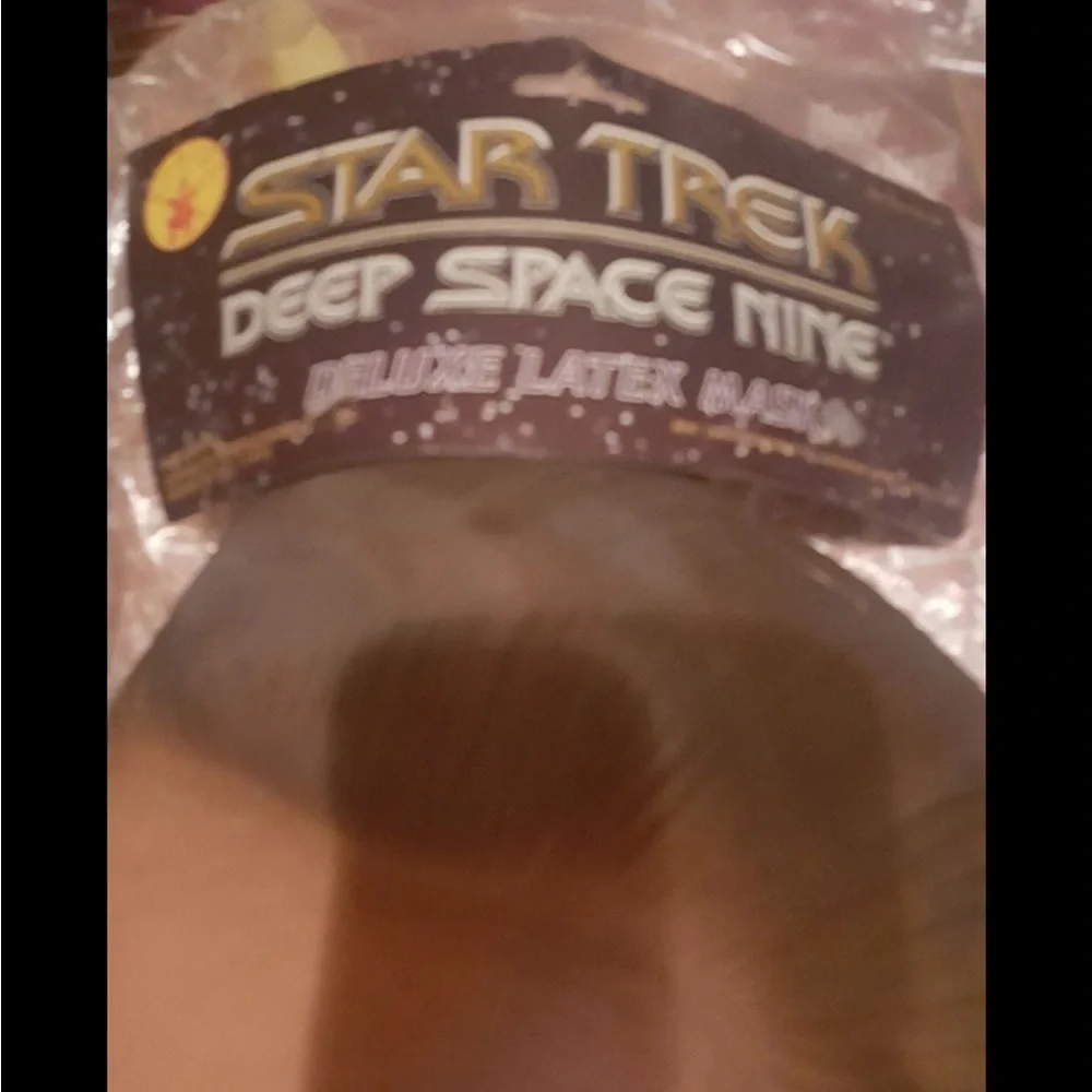 1993 Trek Deep Space Nine Odo mask vintage new licensed product Face Mask read